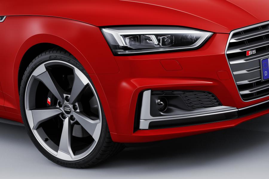 Детали экстерьера Audi S5 Cabriolet 2017 года  (WW) (фото 39 из 53)